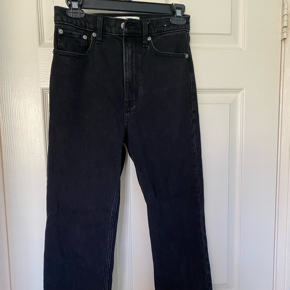 Abercrombie Ankle Straight Ultra High Rise Jeans Size 25 short